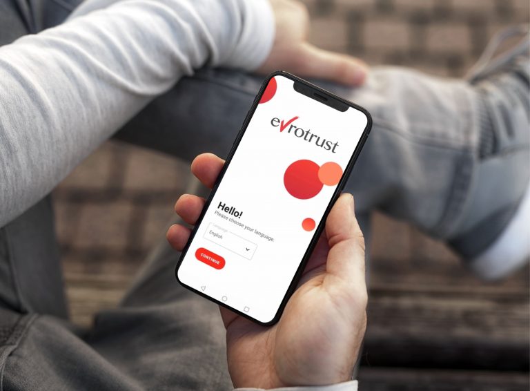 Sending and receiving courts’ decisions is already possible through the smartphone